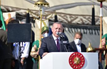 Cumhurbaşkanı Erdoğan Ahlat’ta konuştu