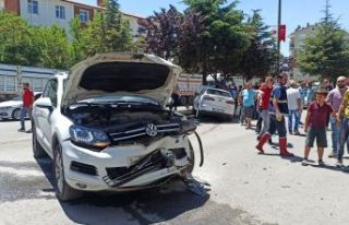 Ahlat Belediye Başkanı Çoban, trafik kazası geçirdi
